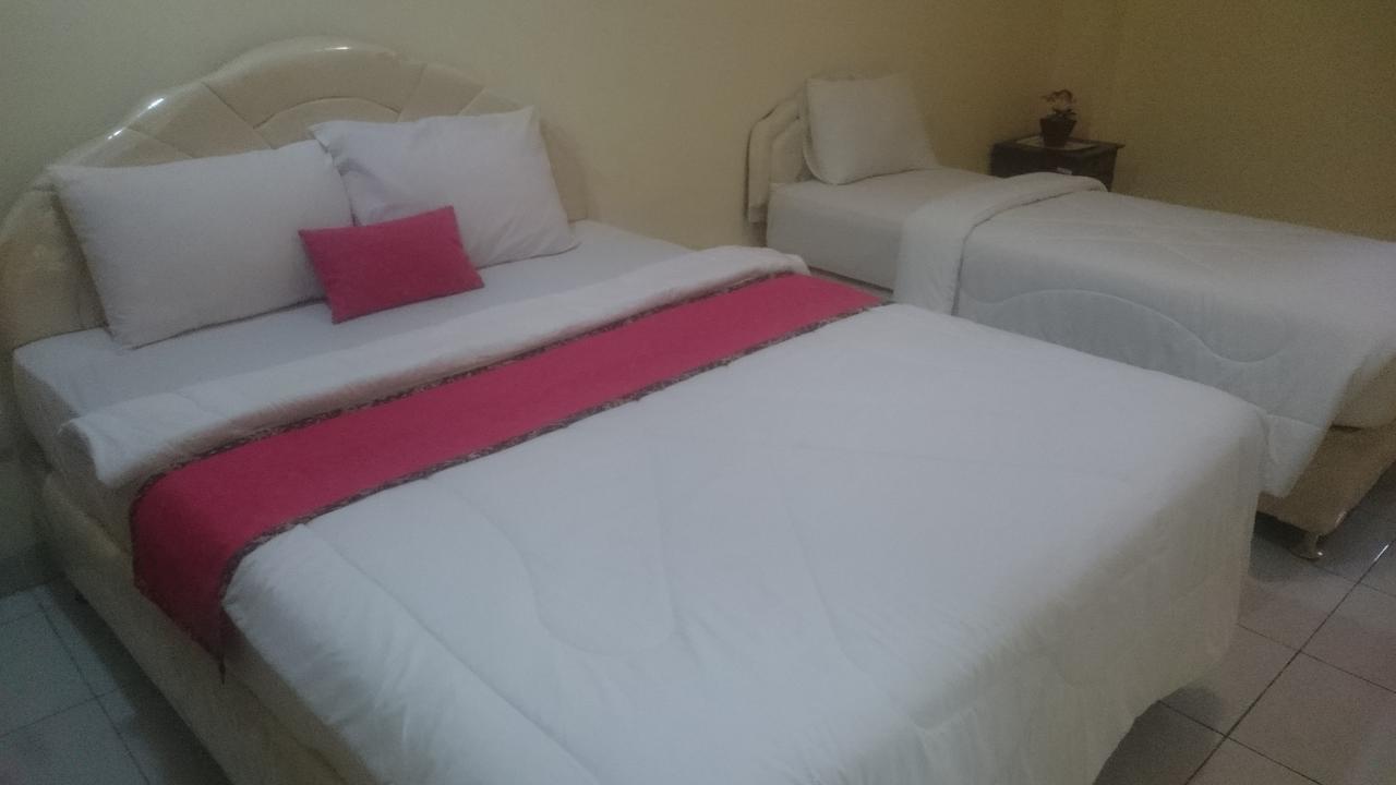 Edutel Undiksha Hotel Singaraja Kültér fotó